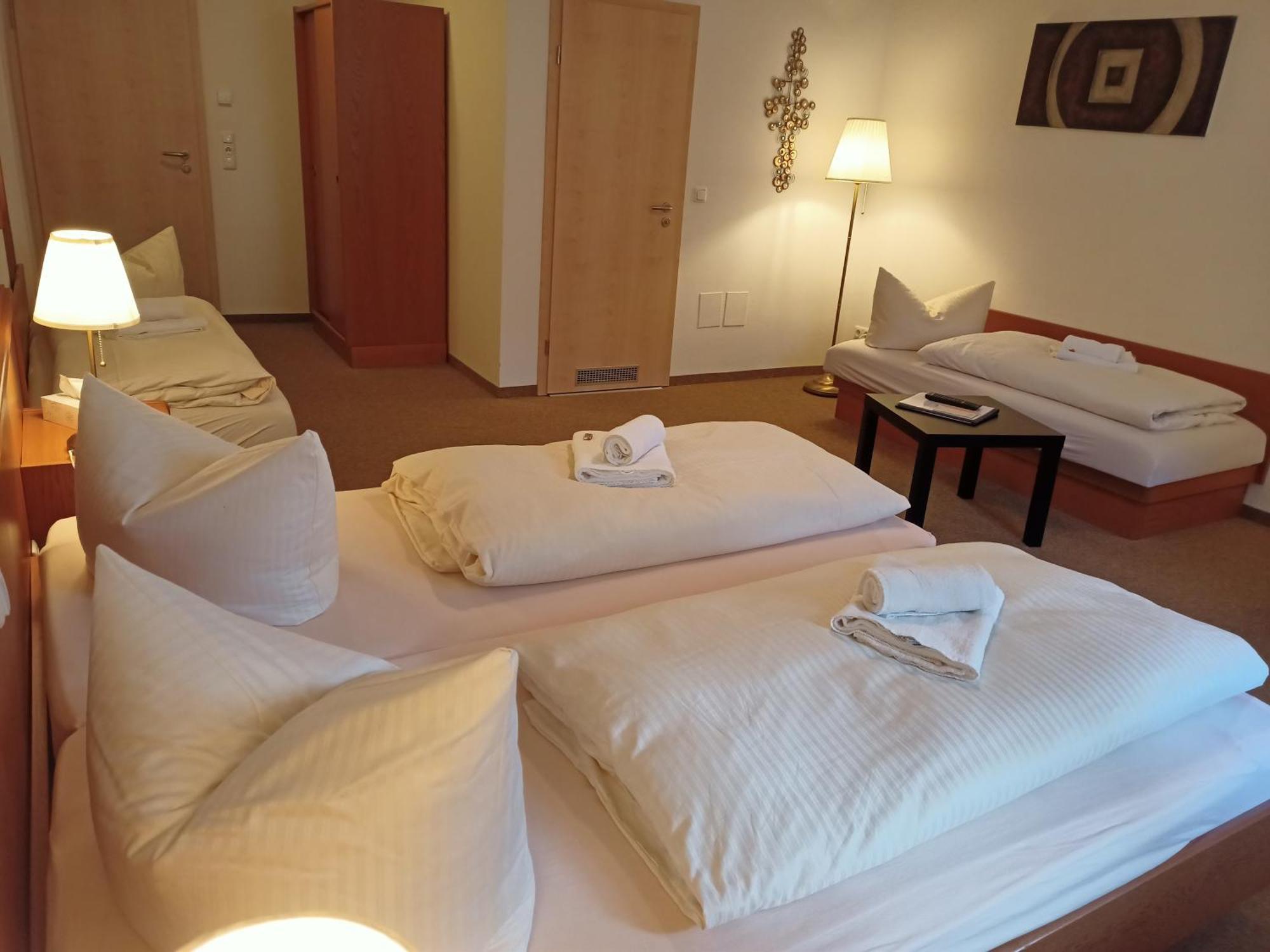Hotel - Gasthof Erber Sinzing Dış mekan fotoğraf