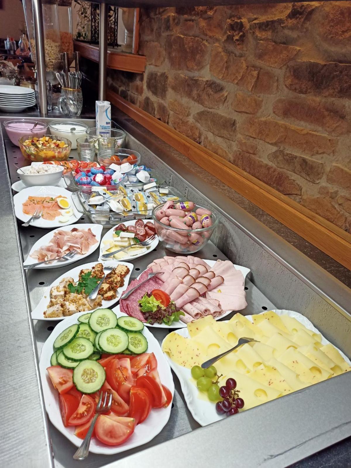 Hotel - Gasthof Erber Sinzing Dış mekan fotoğraf